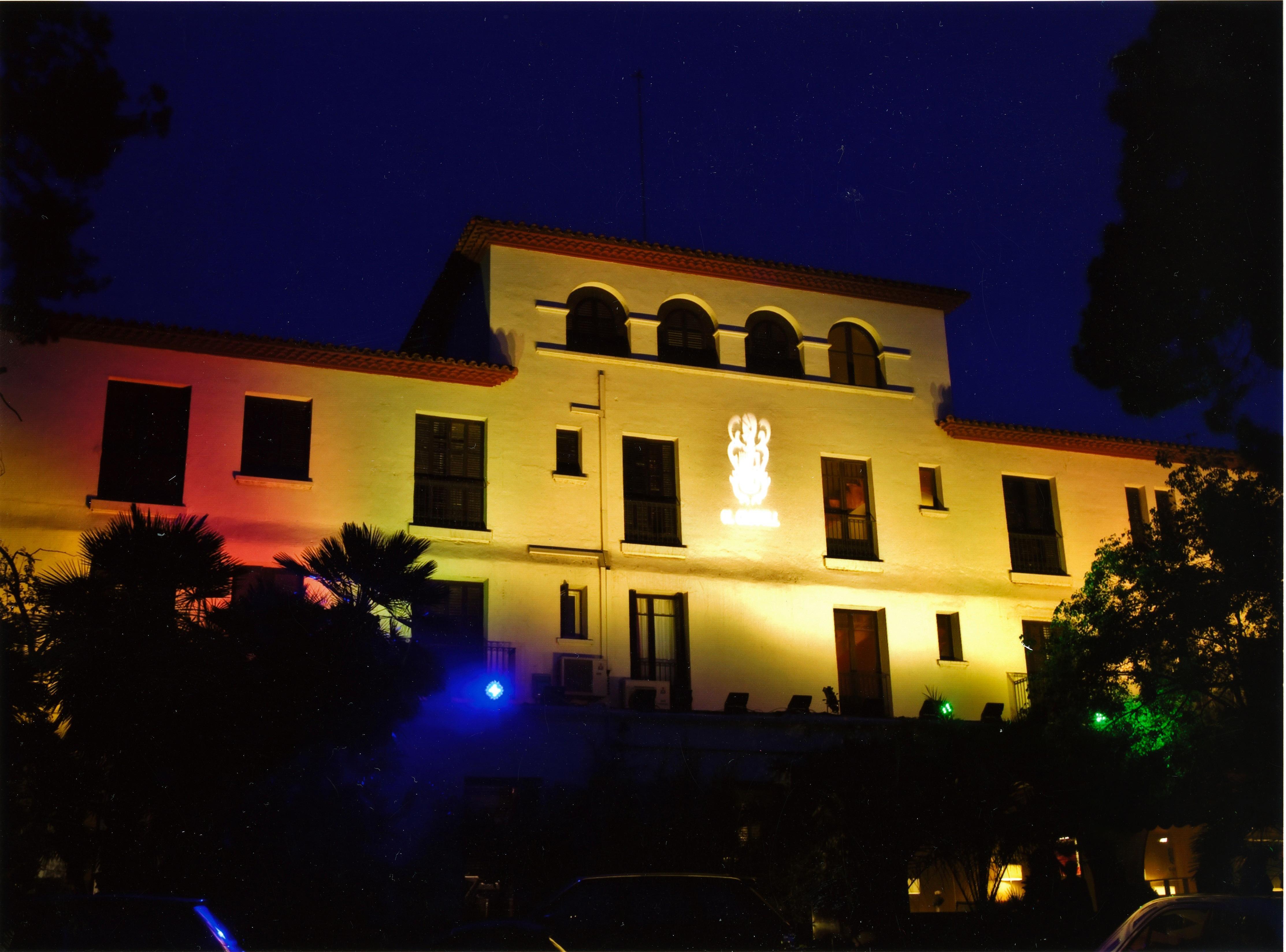 Hotel El Castell Сан-Бой-де-Льобрегат Экстерьер фото