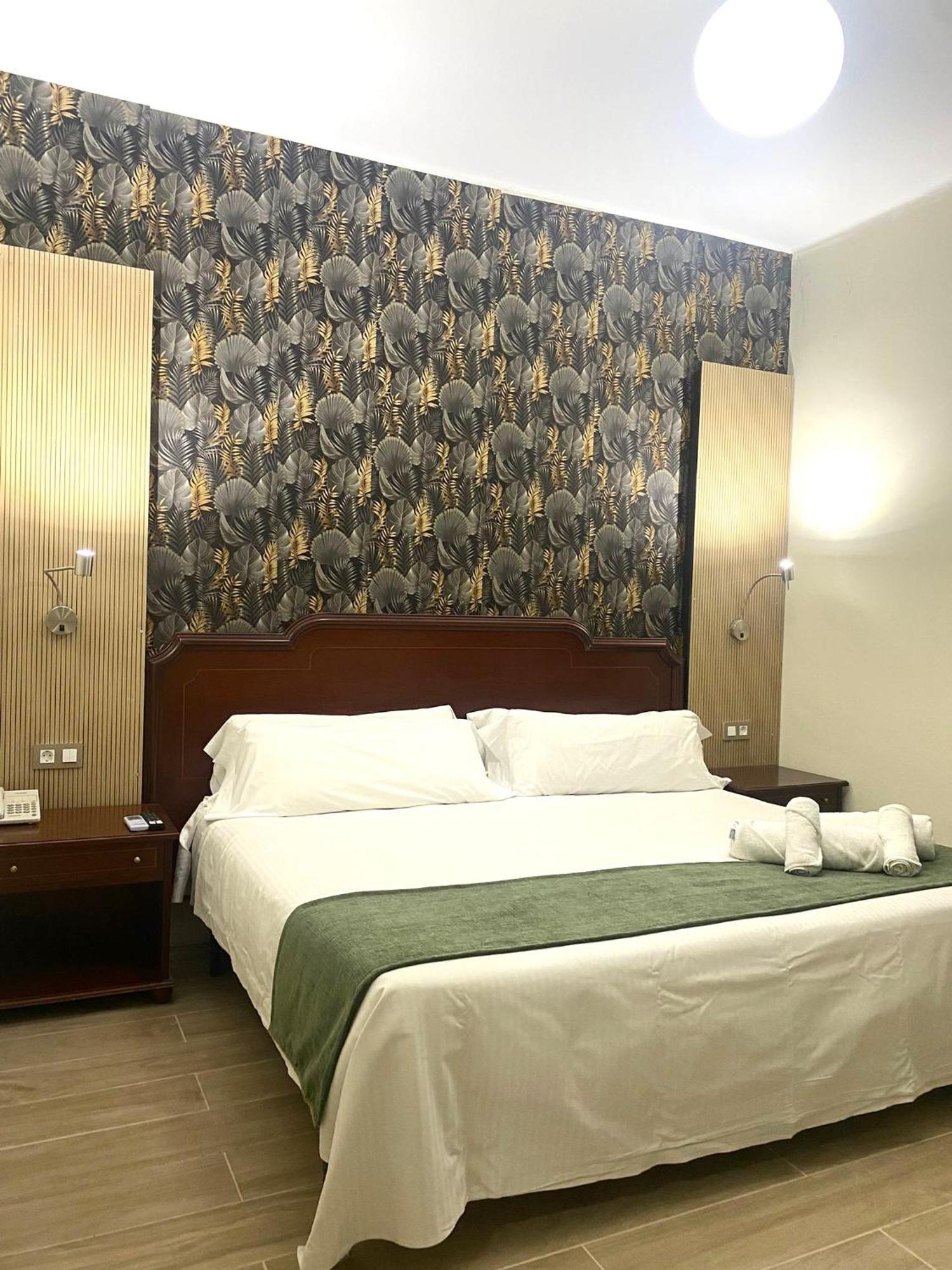 Hotel El Castell Сан-Бой-де-Льобрегат Экстерьер фото
