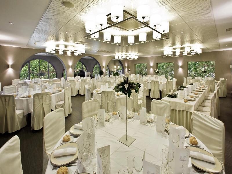Hotel El Castell Сан-Бой-де-Льобрегат Экстерьер фото